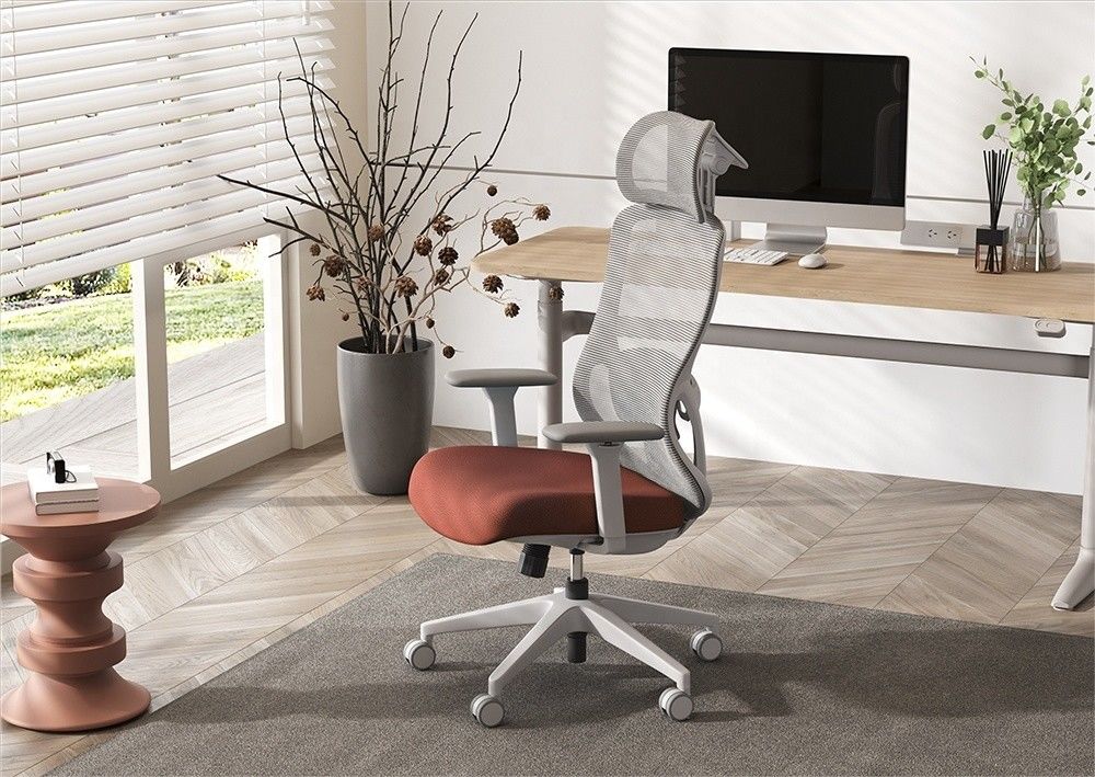 Adjustable High Back Office Swivel Chair with 3D Armrest and Comfortable Seat Cushion